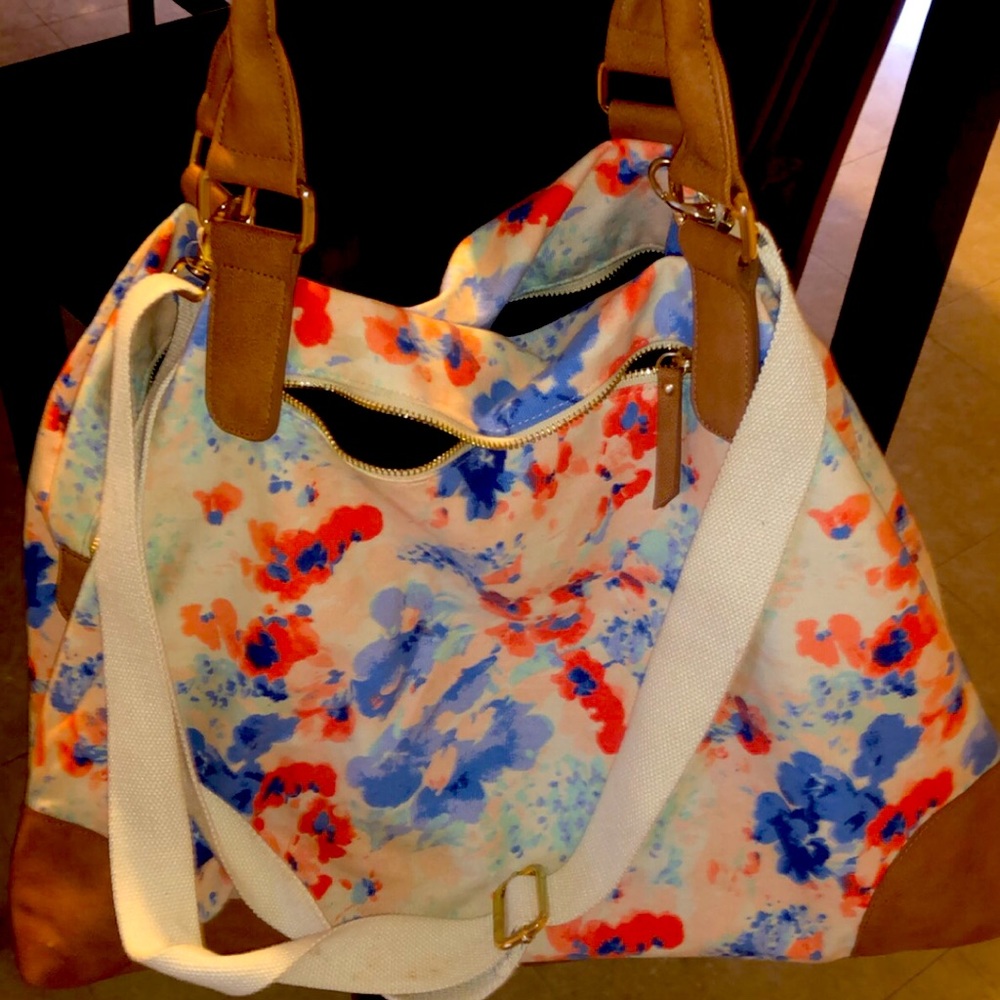 Over night bag.